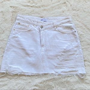 Zara women white distressed denim skirt